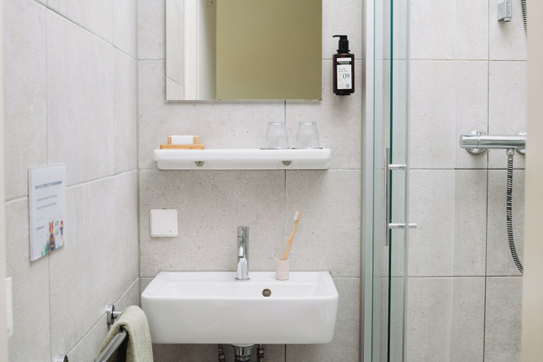 Bathroom 5, La Boheme, Amsterdam