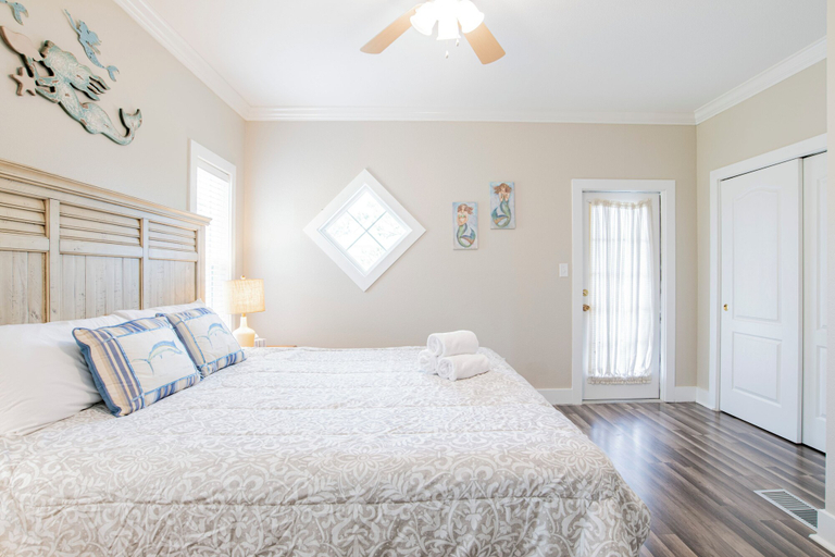 Bedroom 4, Sunshine Cottage 31C by Pkrm, Escambia