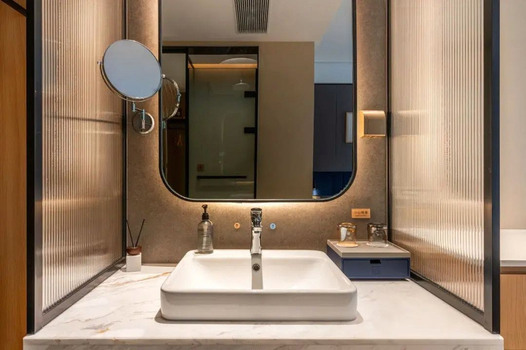 Bathroom, LANOU Hotel (Wanda Plaza, Jingzhou Ancient City), Jingzhou