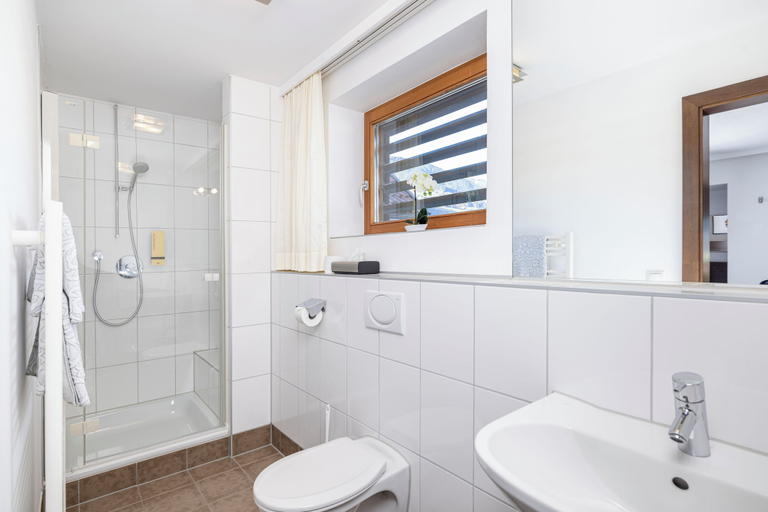 Bathroom 5, Apart-Garni Innerwiesn, Schwaz