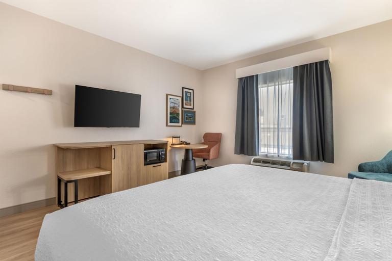Bedroom 3, Hampton Inn & Suites Tulsa/Catoosa, Rogers