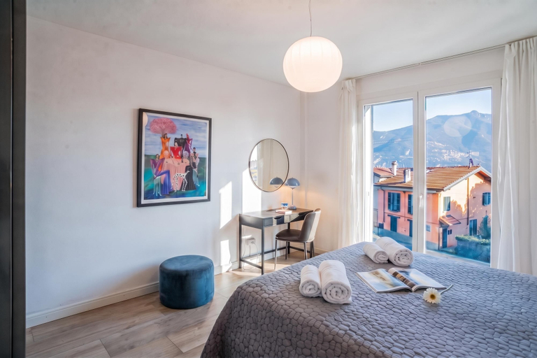 Others 4, Modern House Apartments, Como