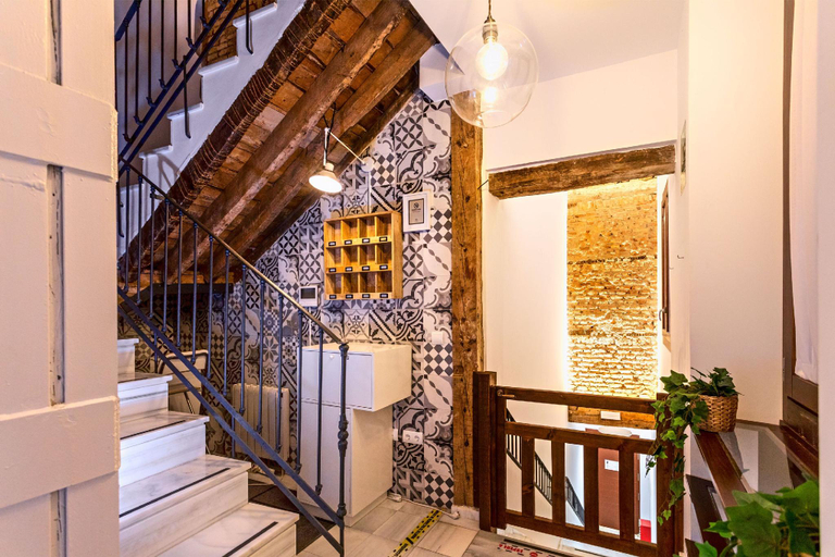 Others 5, Charming one-bedroom apartment near the Cathedral. Zacatin 302, Granada