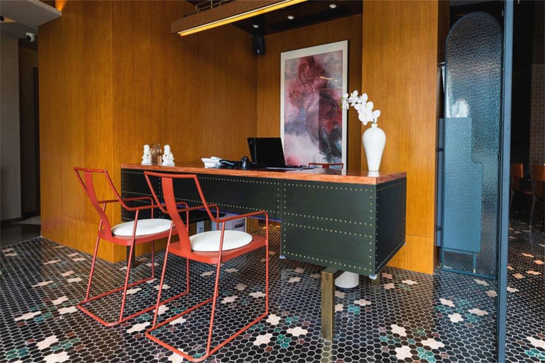 Others 5, Guildford Hotel, Nanjing