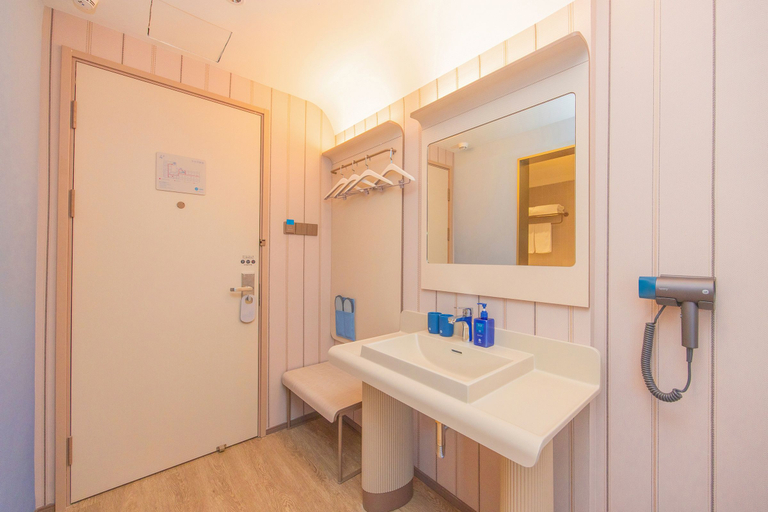Bathroom, HanTing Hotel (Shenzhen Zhuzilin Subway Station), Shenzhen