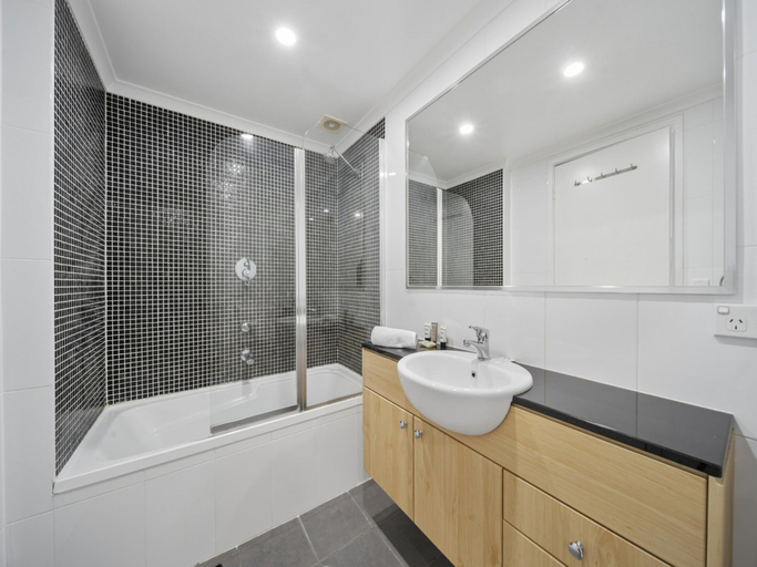 Others 3, Loft-style CBD 1-bed With Rooftop Terrace & BBQ, Canberra