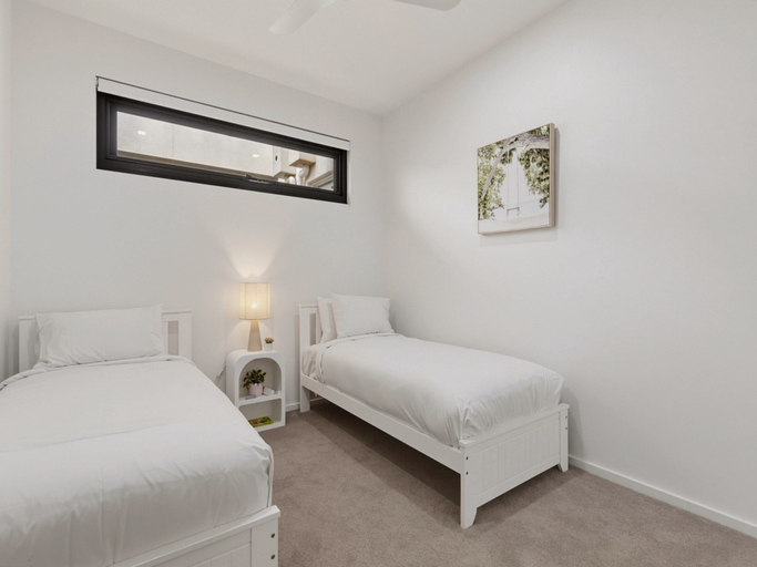 Others 3, Oceanfront 4-bed Home Surf & Serenity, Adelaide