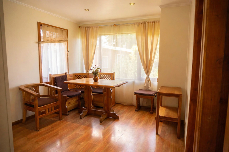 Others 5, Hotel Villarrica, Cautín