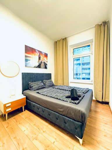 Bedroom 2, Hello Vienna Private Room near FAC Platz, Wien