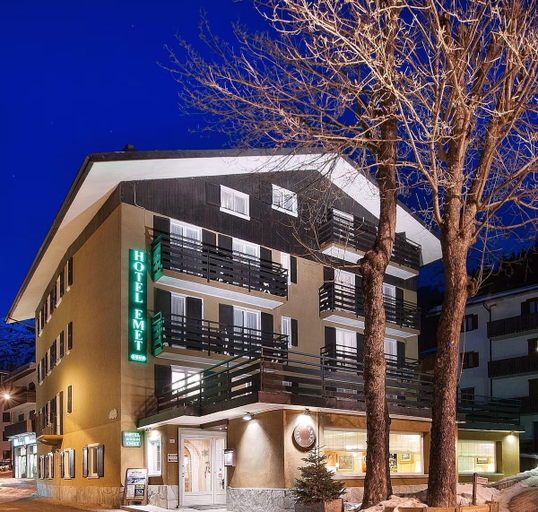 Exterior & Views 2, Hotel Emet, Sondrio