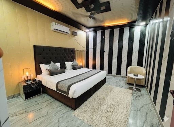 Others 2, Hotel O The Family Palace, Faizabad
