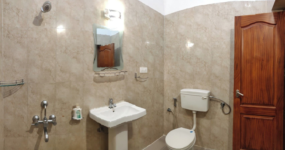 Bathroom 3, Labdhi Resorts, The Nilgiris