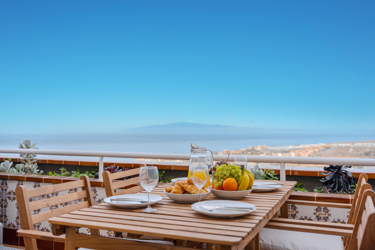 Others 3, Luxurious 2-Bedroom Apartment with Ocean View in Costa Adeje, Santa Cruz de Tenerife