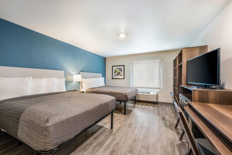 Bedroom 4, WoodSpring Suites Linden, Union