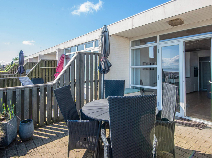 Others 2, 4 Person Holiday Home in Romo, Tønder