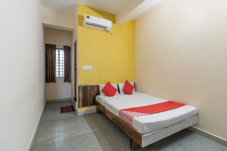 Bedroom 3, Hotel O Supriya Lodge, Hassan