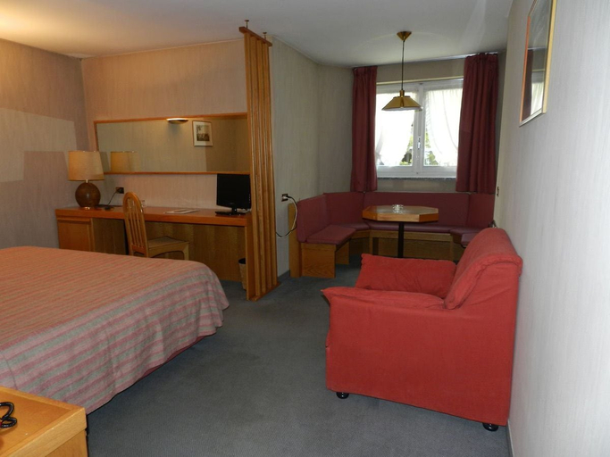 Bedroom 4, Hotel Emet, Sondrio