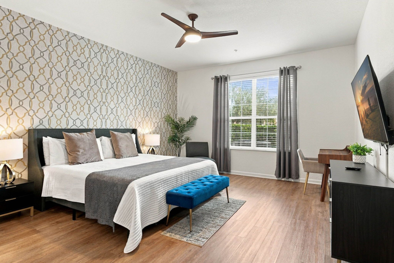 Others 5, Stay Near the Parks & Convention Center, 3BR for 6, Orange