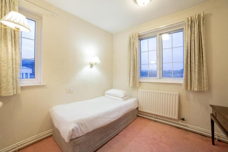 Bedroom 3, The George Hotel, Stoke-on-Trent