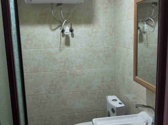 Bathroom, Xiangjiawei Rural Guesthouse, Dandong