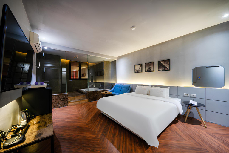 Bedroom 4, 2 Heaven Hotel, Busanjin