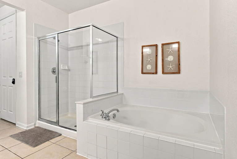 Others 2, Stay Near the Parks & Convention Center, 3BR for 6, Orange