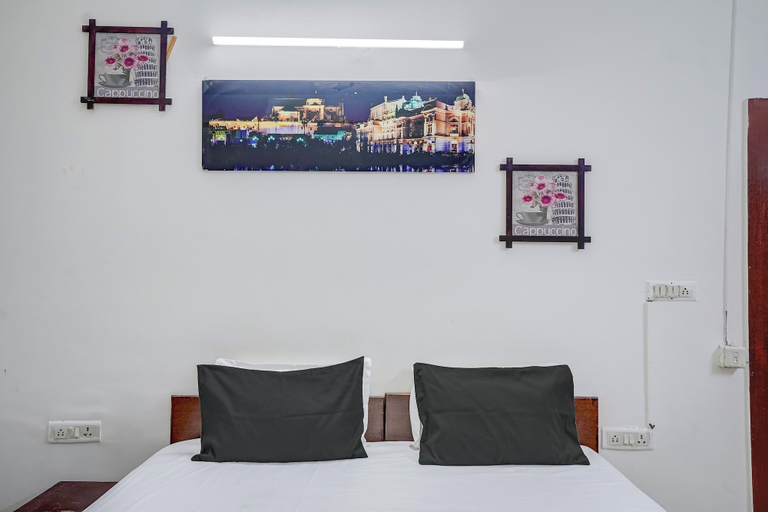 Others 4, Hotel O Hotel Shakun Palace, Gautam Buddha Nagar