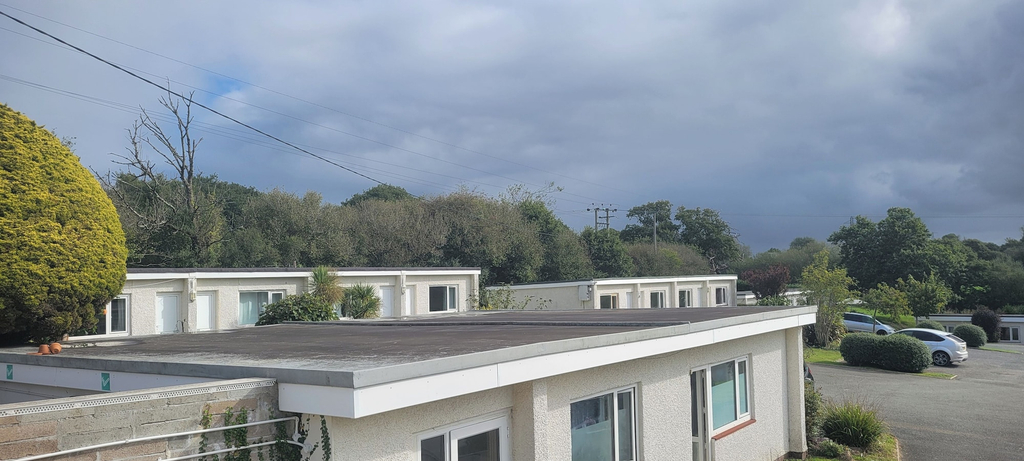Others 2, Property 30 - Shared Garden - Free Parking, Cornwall
