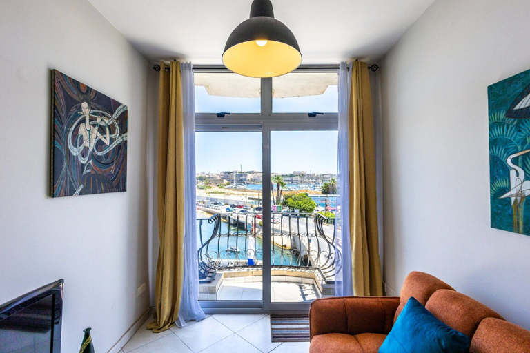 Others 3, Cosy Apartment With Valletta and Harbour Views