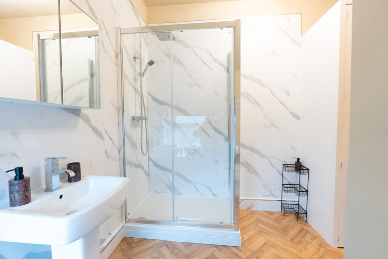 Bathroom 4, Rooms at the Vault, Derbyshire