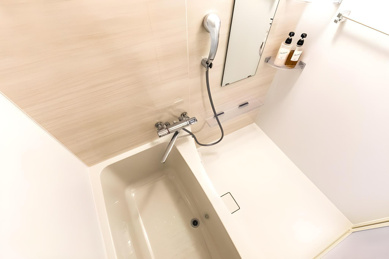 Bathroom, Mr.KINJO in Rinzu Rycom, Okinawa