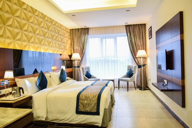 Bedroom 4, Rg Royal Hotel Convention Centre, Bangalore