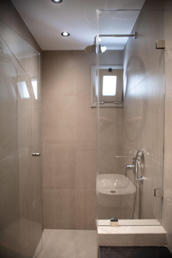 Bathroom 4, Naxos Beach Hotel, South Aegean