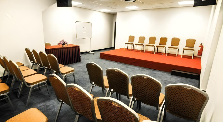 Business Facilities 5, K Garden Hotel Parit Buntar, Kerian