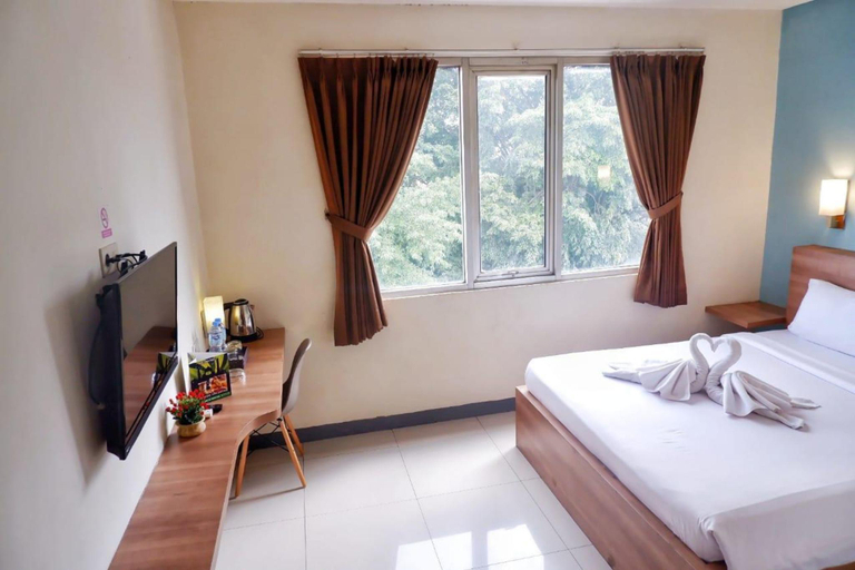 Bedroom 4, New Moonlight Hotel, Bandung