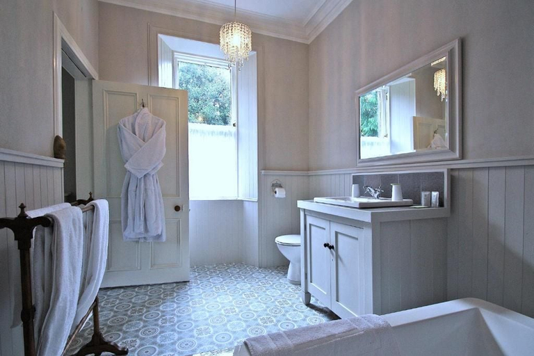 Bathroom 5, Isla Bank House, Moray
