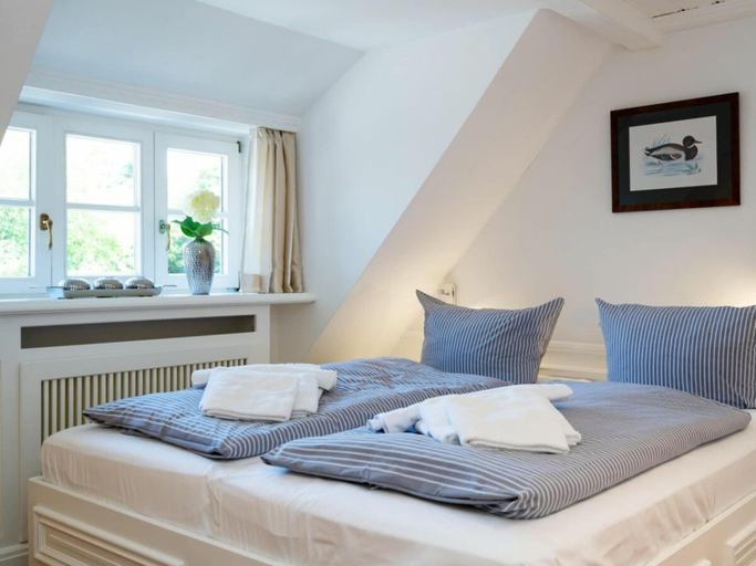 Others 3, Holiday Apartment in Sylt With Swimming Pool, Nordfriesland
