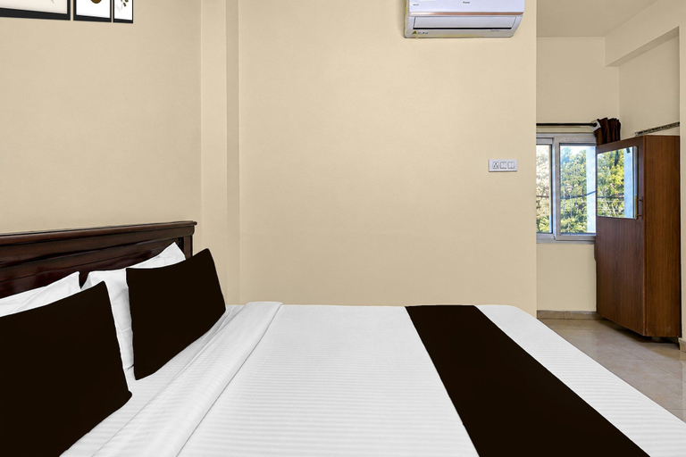 Others 4, Deluxe Shannu Residency, Hyderabad