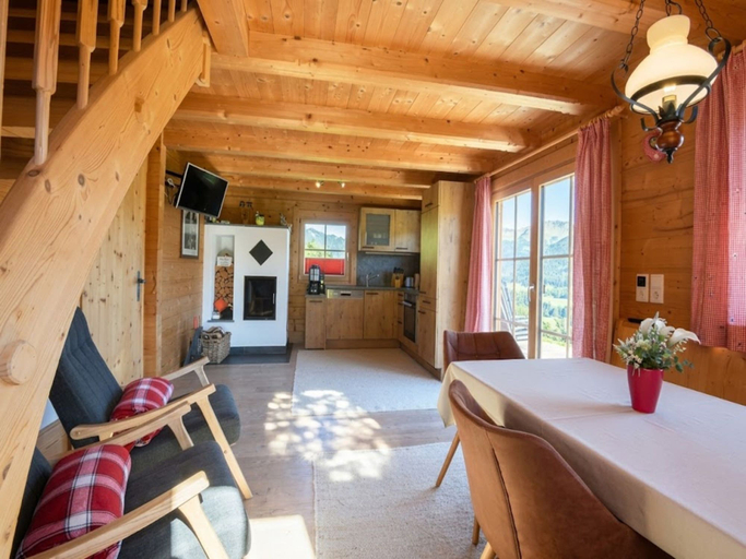 Others 5, Cozy Mountain Chalet With Whirlpool & Sauna, Schwaz