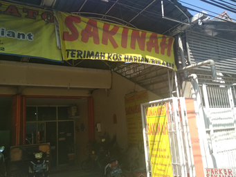 Exterior & Views, RUMAH KOST SAKINAH, Surabaya