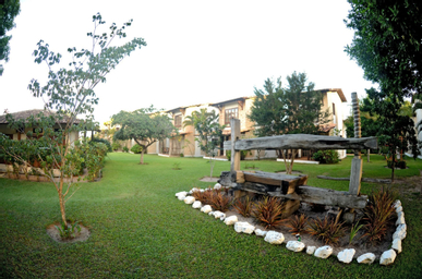 Exterior & Views 3