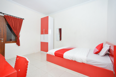 Room 8