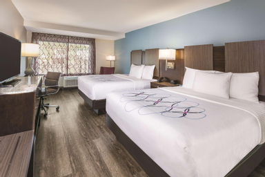 2 Queen Beds Non-Smoking