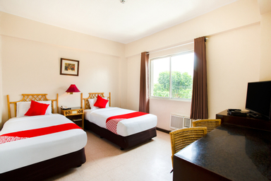 2 SINGLE BEDS,DELUX,FLATSC,COFTE,REFRIG,BATHTB,WIFI