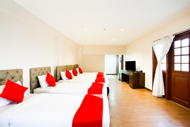 Superior Family Room