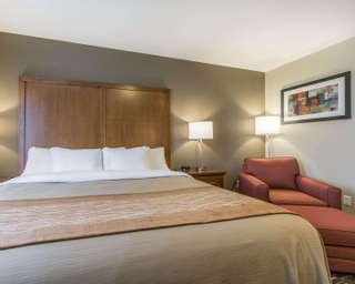 1 King Bed, Nonsmoking