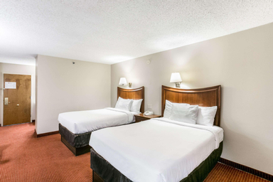 2 Double Beds, Nonsmoking, Accessible