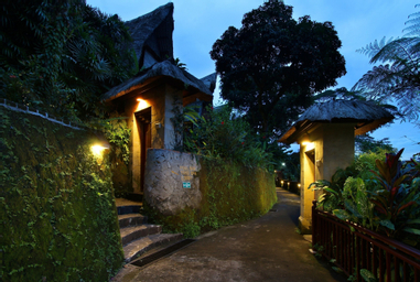 Kupu Kupu Barong Villas and Tree Spa by L'OCCITANE, gianyar