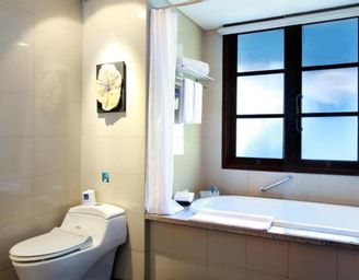 Bathroom 12