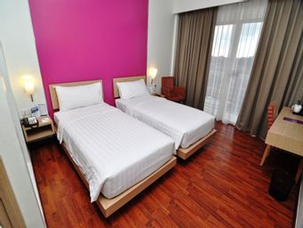 Quest Hotel Simpang Lima - Semarang by ASTON, semarang
